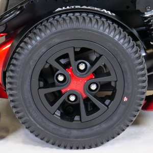 Jantes avec pneus noirs 14" x 3" (355 mm x 76 mm) avec cap de roue
